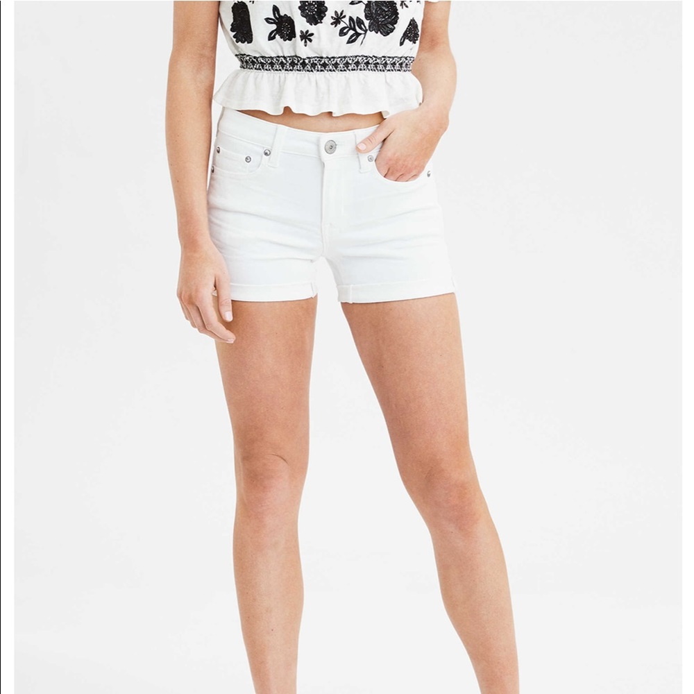 AEO white shorts